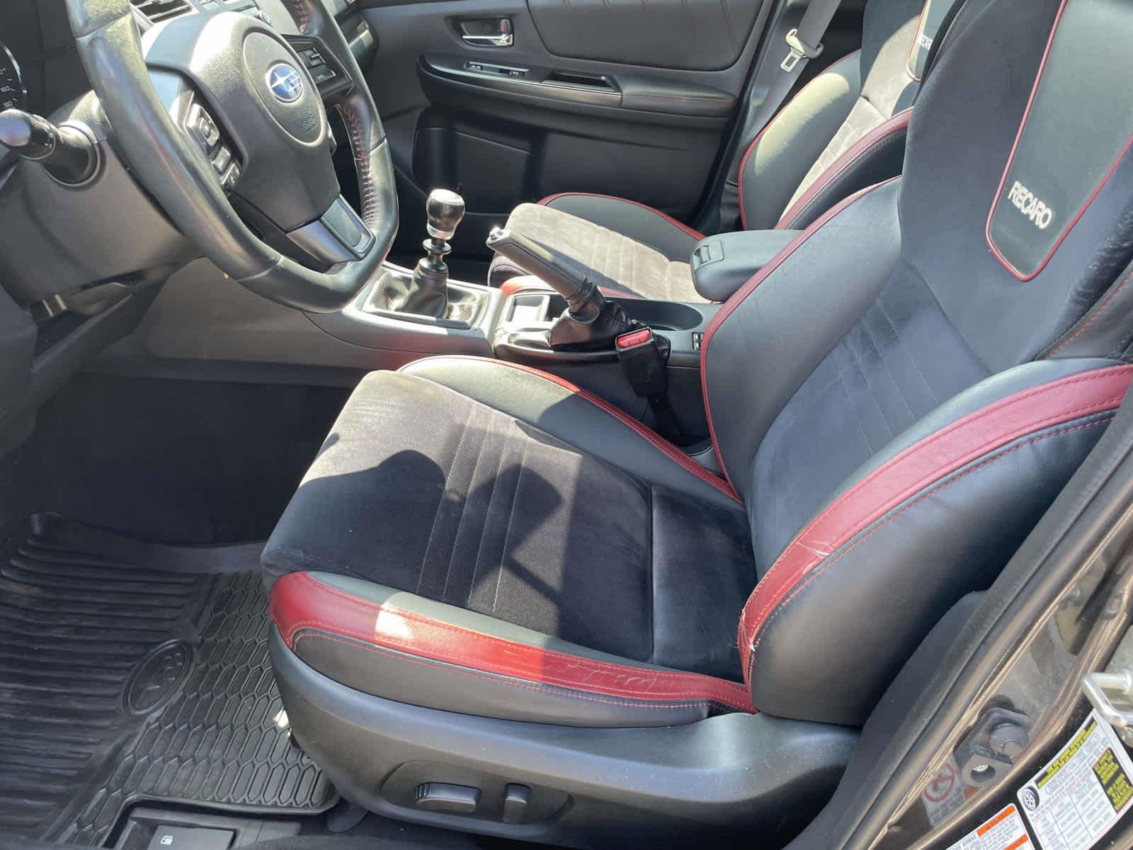 Used 2019 Dark Gray Metallic Subaru Premium image 15