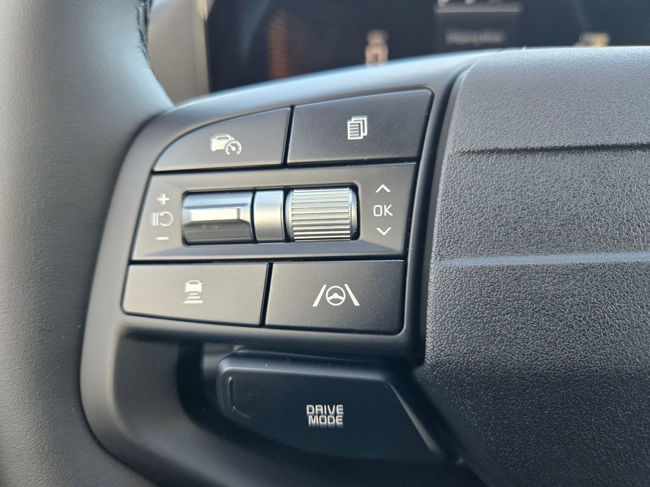 New 2026 Wolf Gray Kia EX image 27