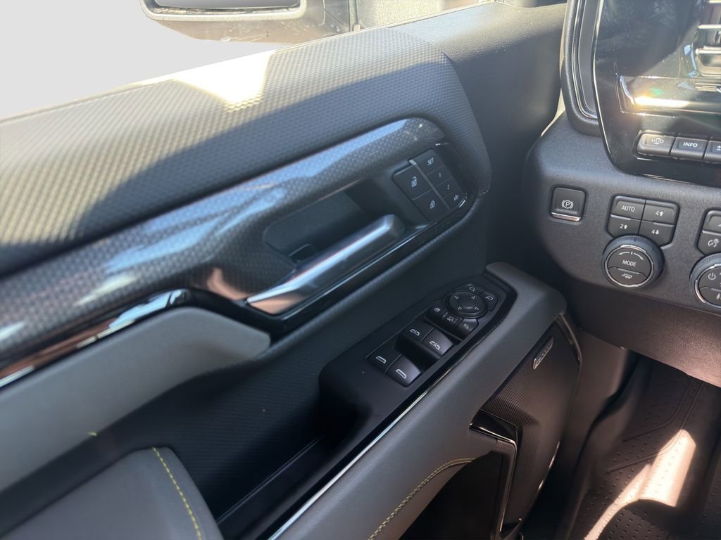 2026 Chevrolet Silverado 2500 HD ZR2 - Photo 28