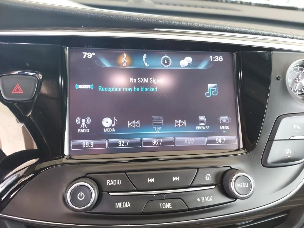 Used 2019 White Buick Essence image 22