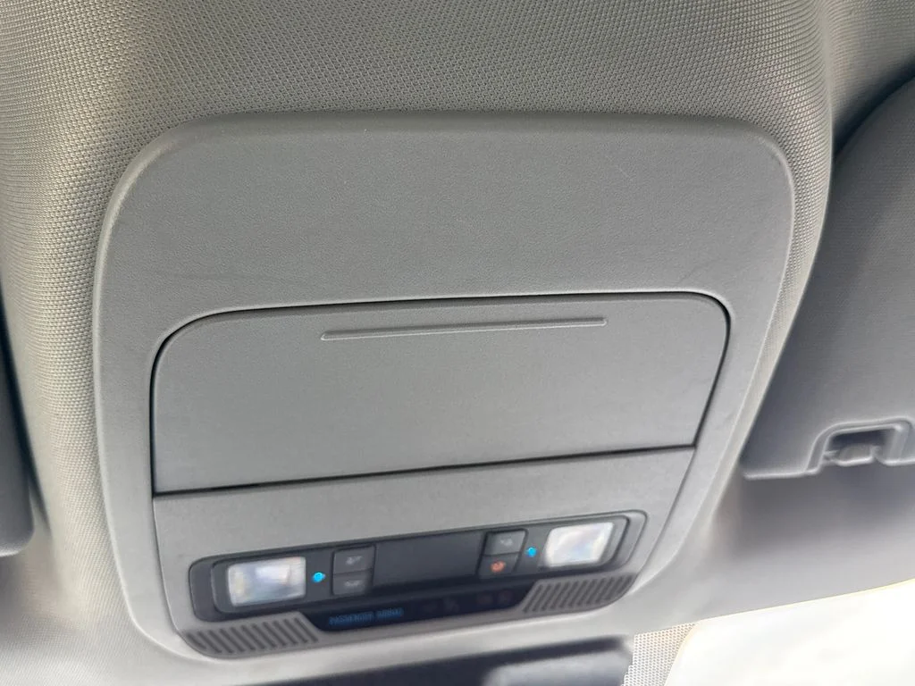 Used 2025 White Ford XLT image 22