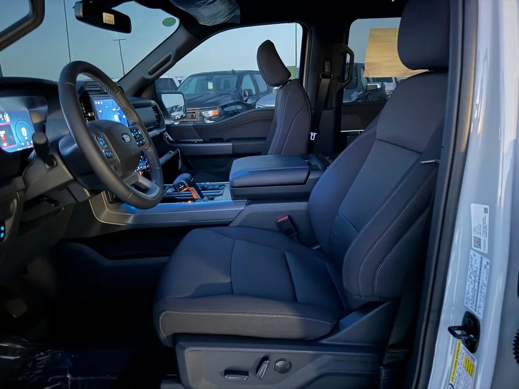 New 2026 Avalanche Ford XLT image 9