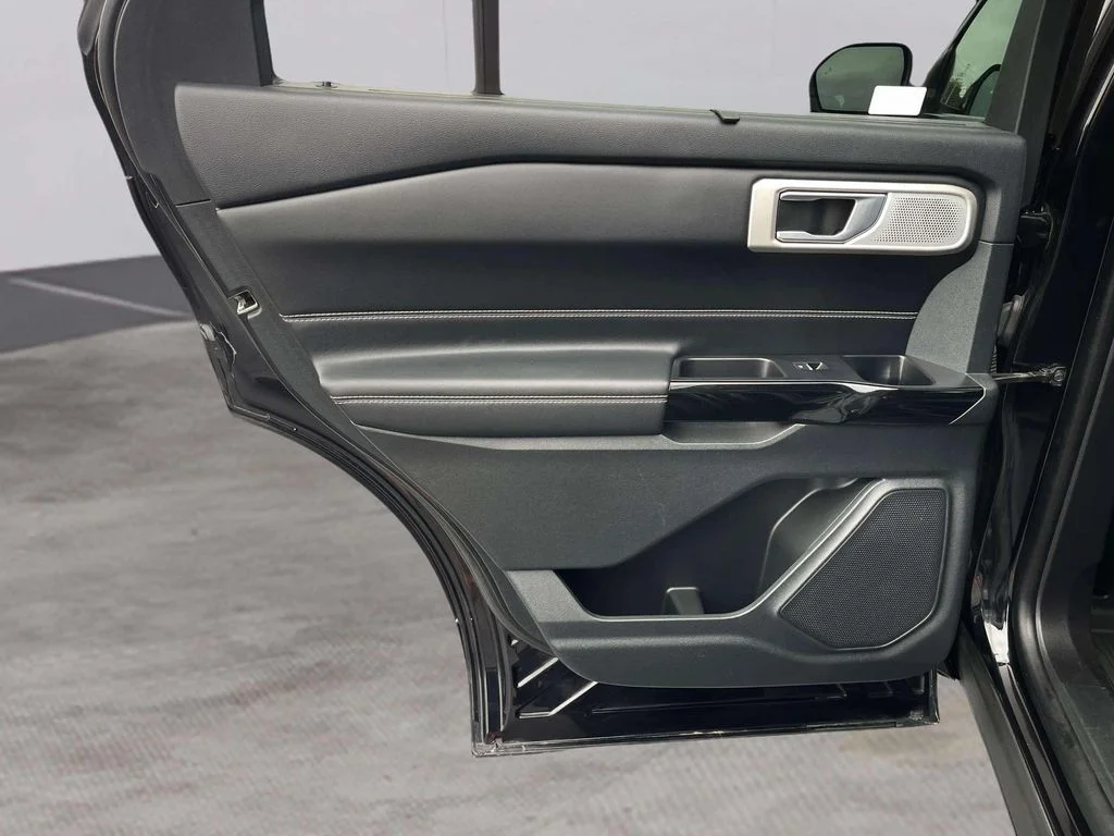 Used 2022 Agate Black Metallic Ford ST image 30