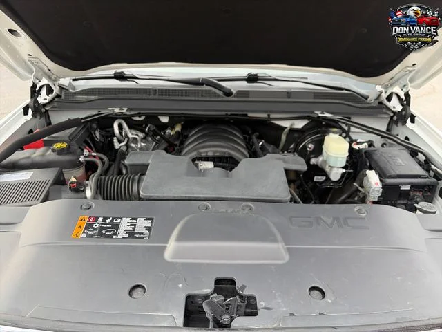 Used 2020 White GMC SLT image 21
