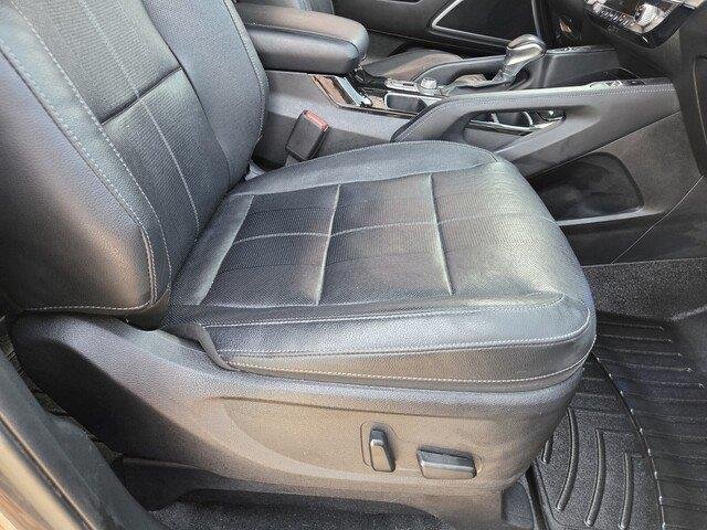 Used 2022 Gravity Grey Kia EX image 33
