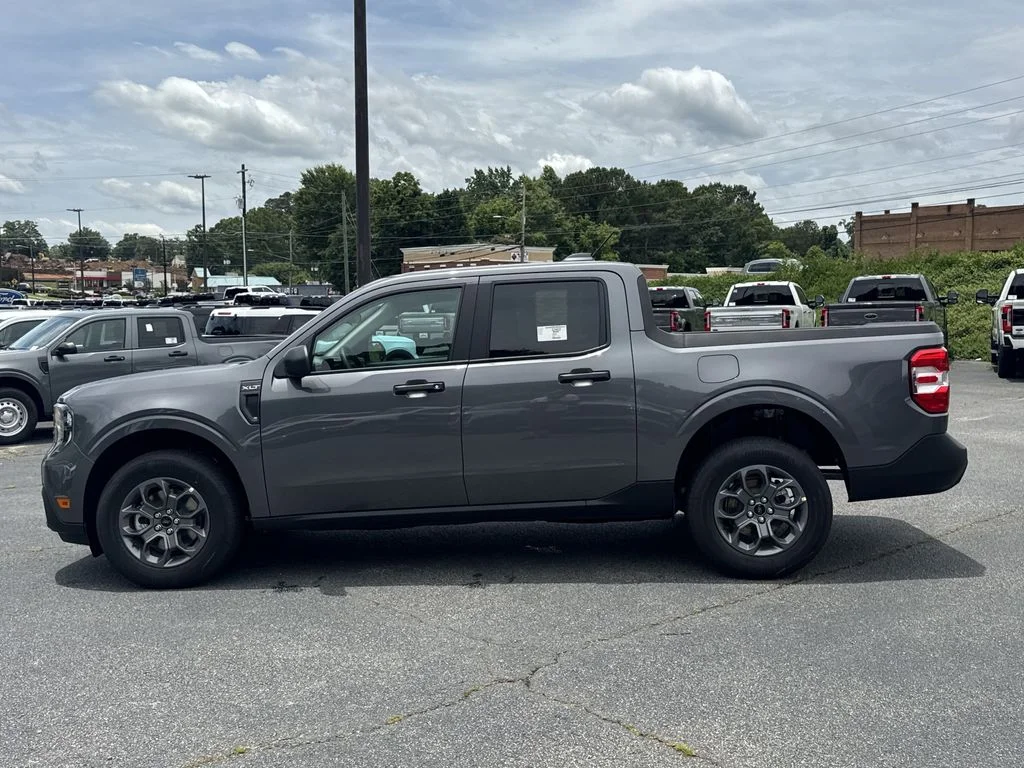 New 2026 Carbonized Gray Metallic Ford XLT image 4