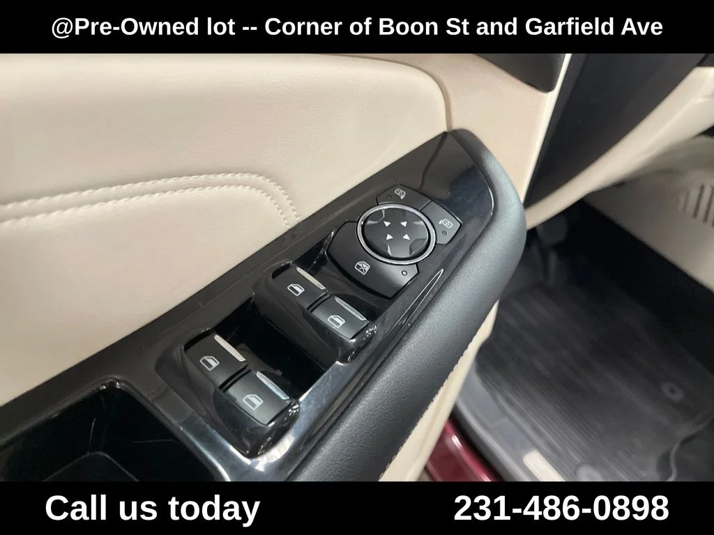 Used 2018 Red Ford Titanium image 16