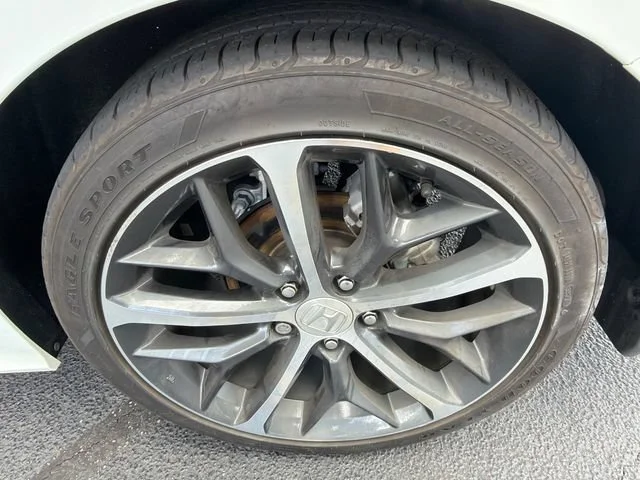 Used 2024 White Honda Touring image 19
