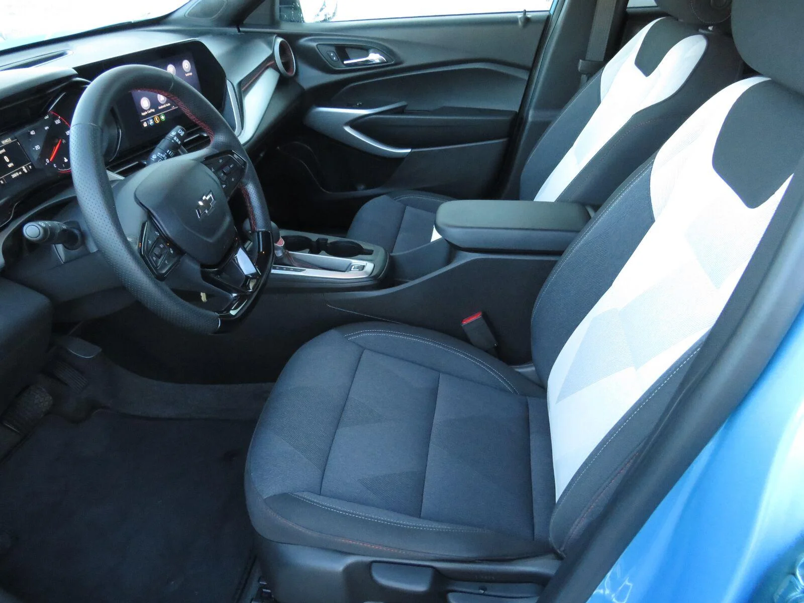 Used 2025 Marina Blue Metallic Chevrolet 1RS image 21