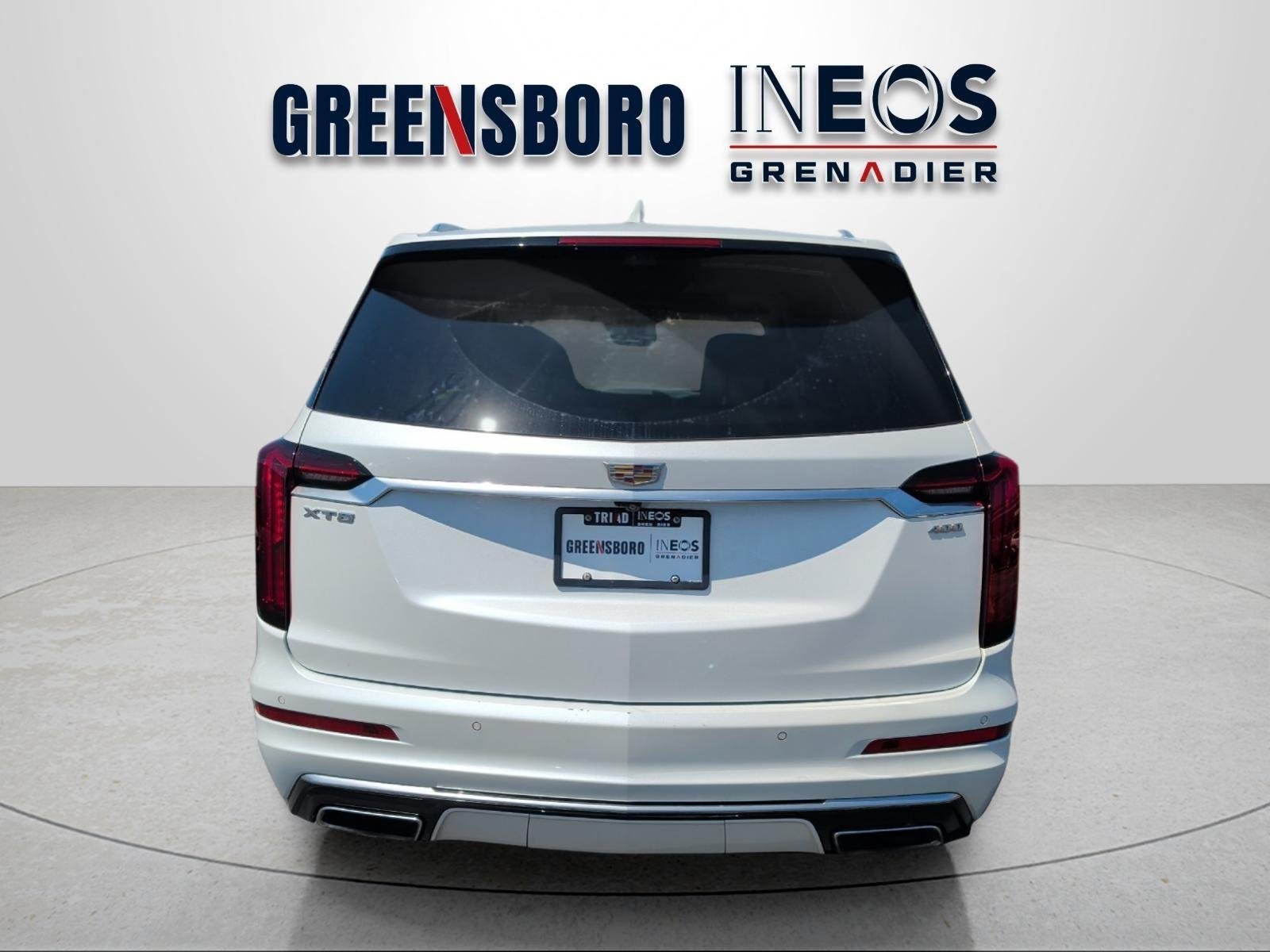 Used 2023 Crystal White Tricoat Cadillac FWD Premium Luxury image 4