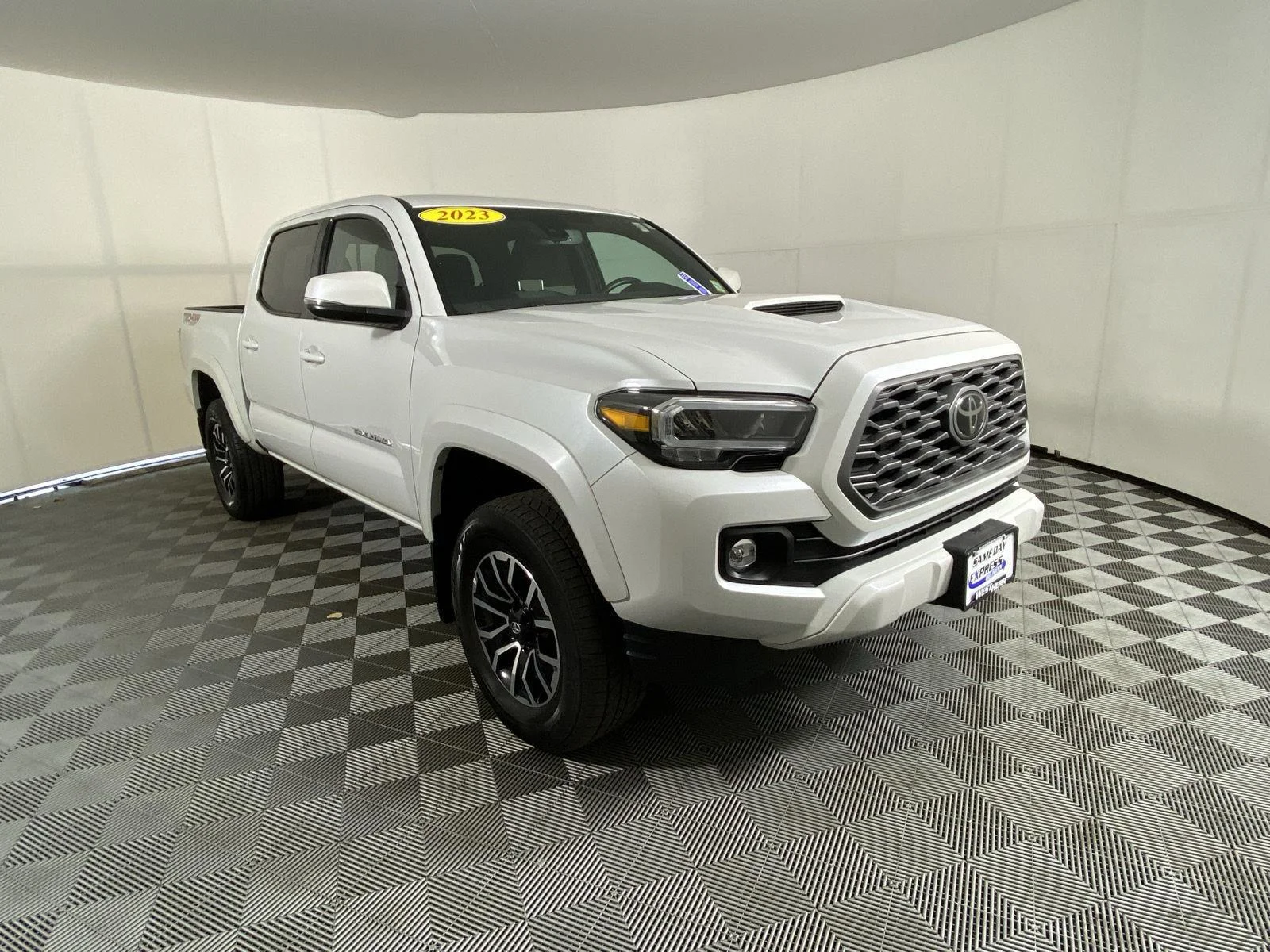 Used 2023 Wind Chill Pearl Toyota TRD Sport image 9