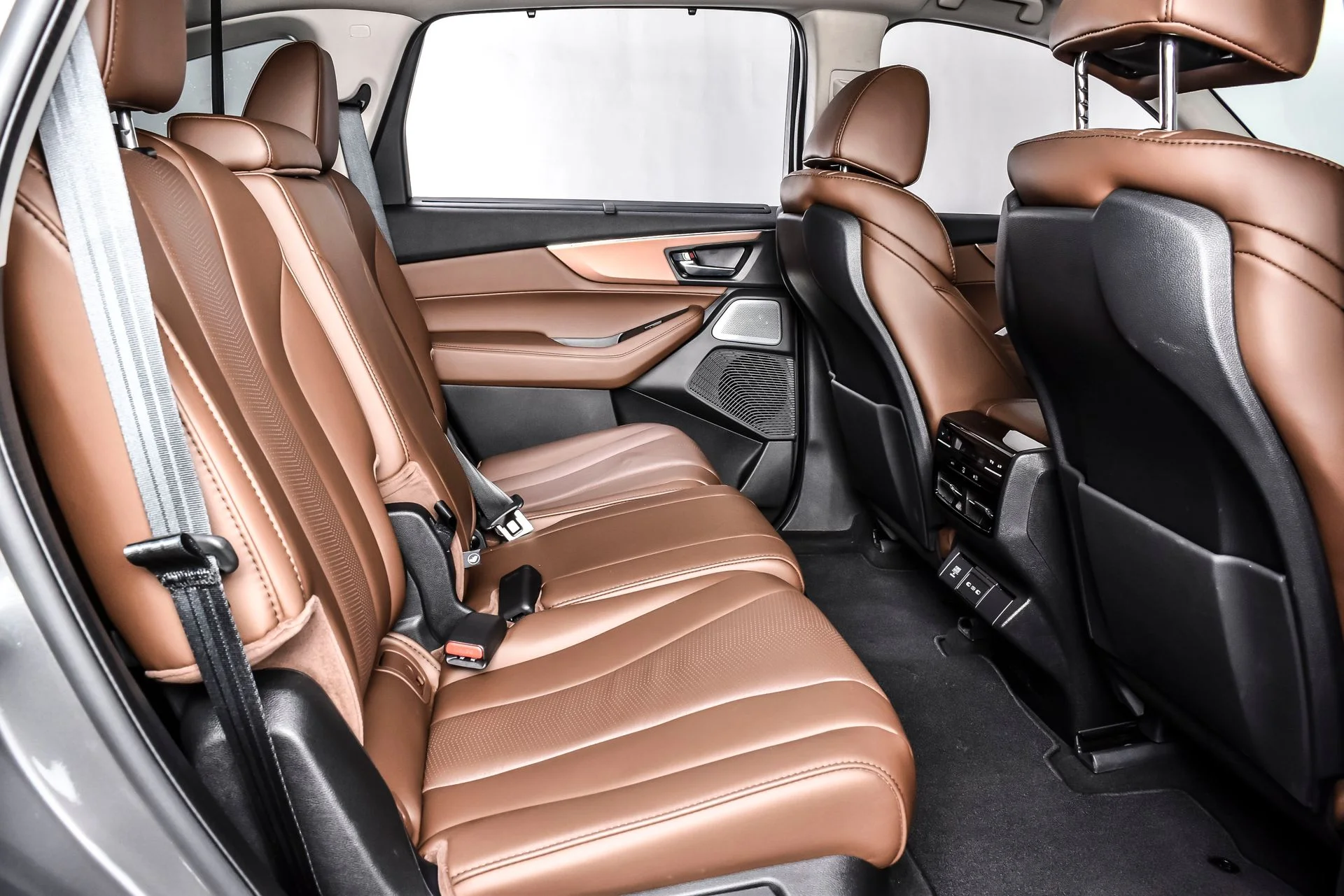 Used 2025 Majestic Black Pearl Acura Technology Package image 18