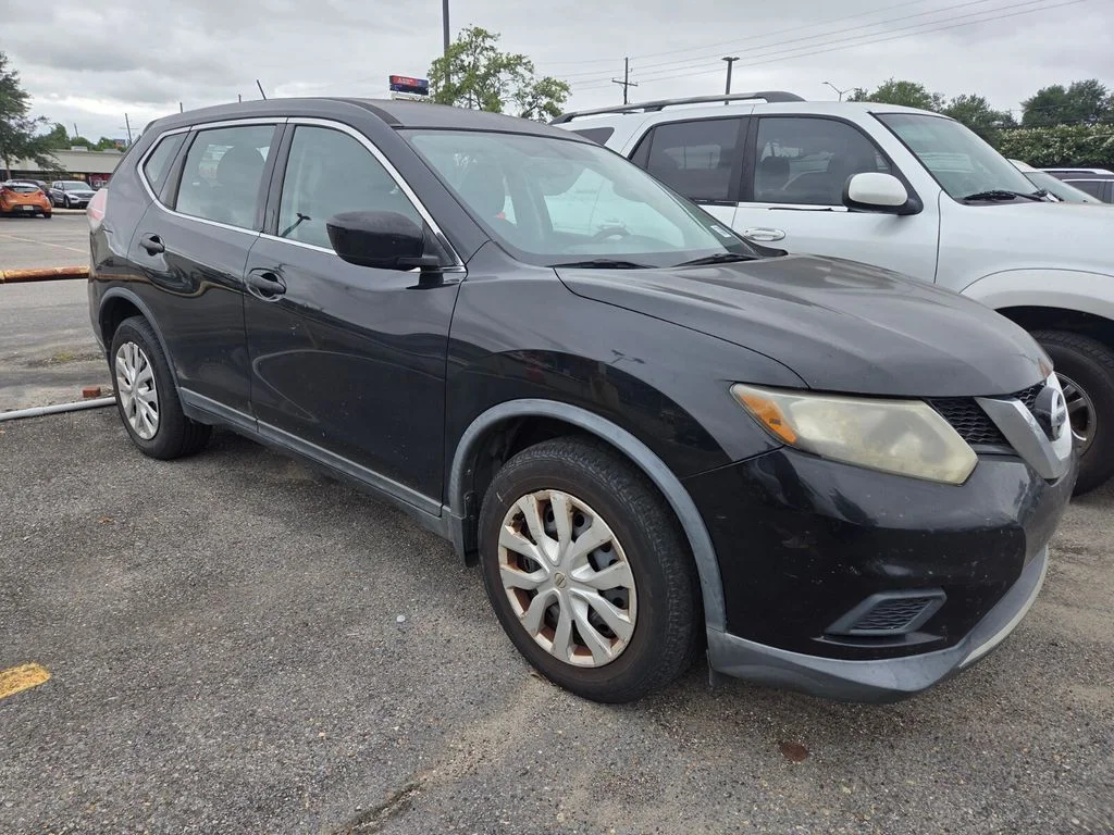 Used 2016 Black Nissan S image 3