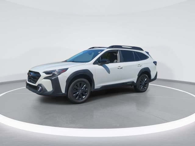 Used 2025 White Subaru Onyx Edition image 4