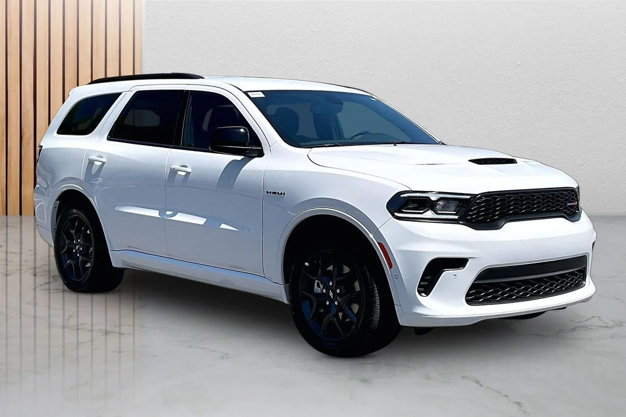 New 2026 White Knuckle Clear-Coat Exterior Paint Dodge GT HEMI V8 image 2