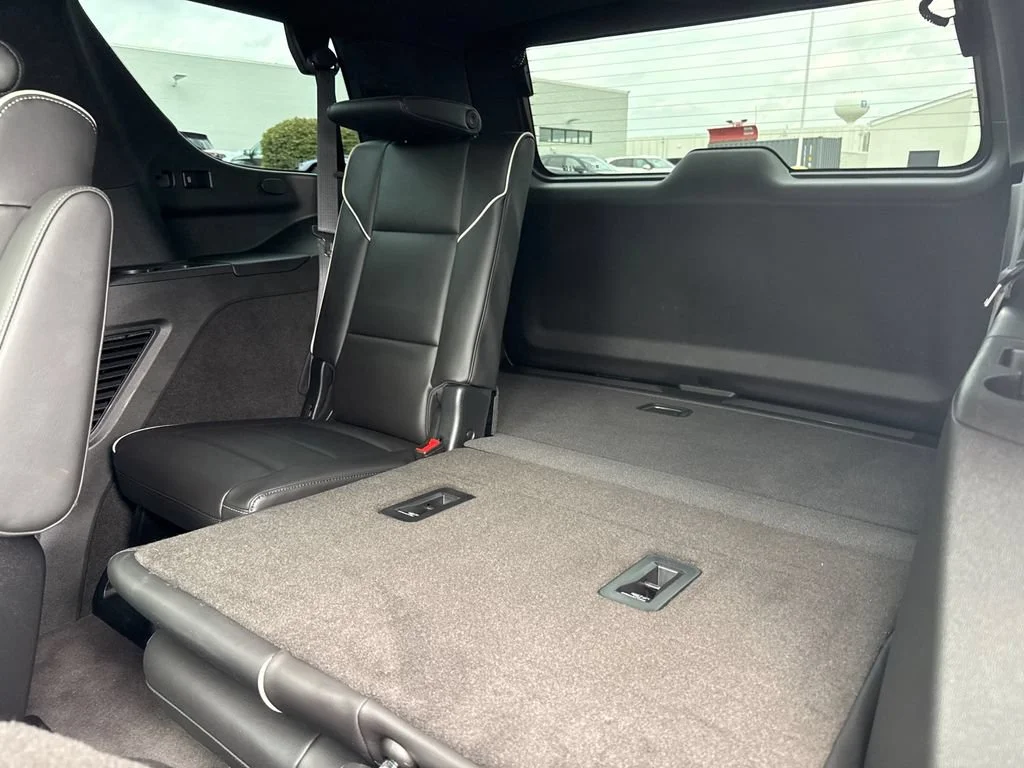 2024 Cadillac Escalade Premium Luxury - Photo 32