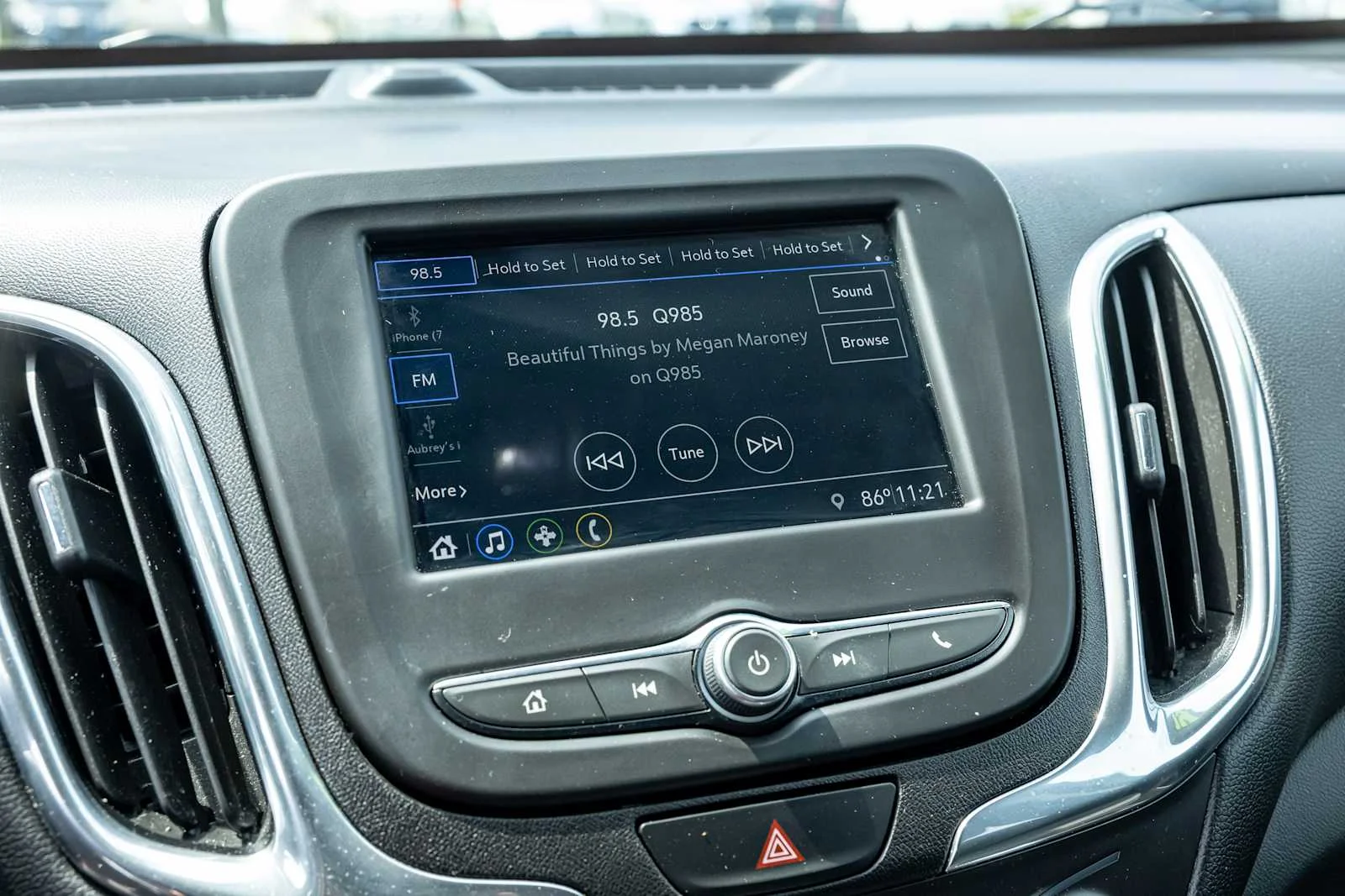 Used 2019 SUMMIT WHITE Chevrolet LT image 19