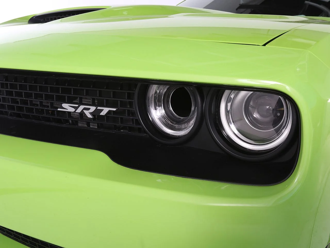 Used 2015 Beige Dodge SRT Hellcat image 3