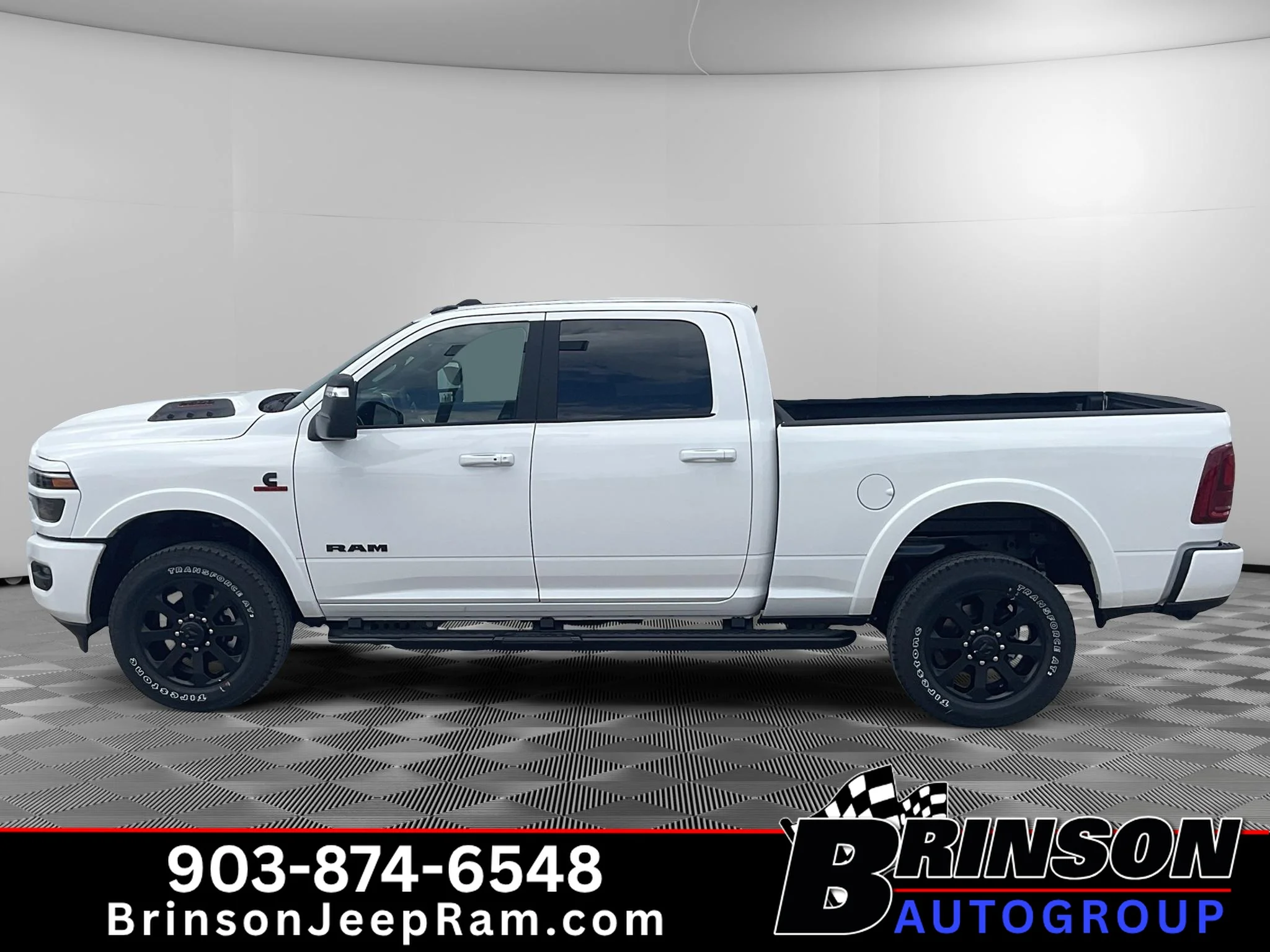 New 2027 Bright White Clear-Coat Exterior Paint RAM Laramie image 3