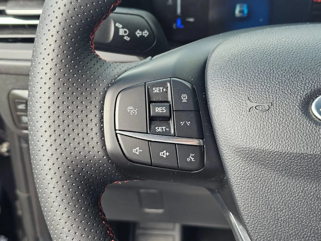 Used 2025  Ford ST-Line Select image 26