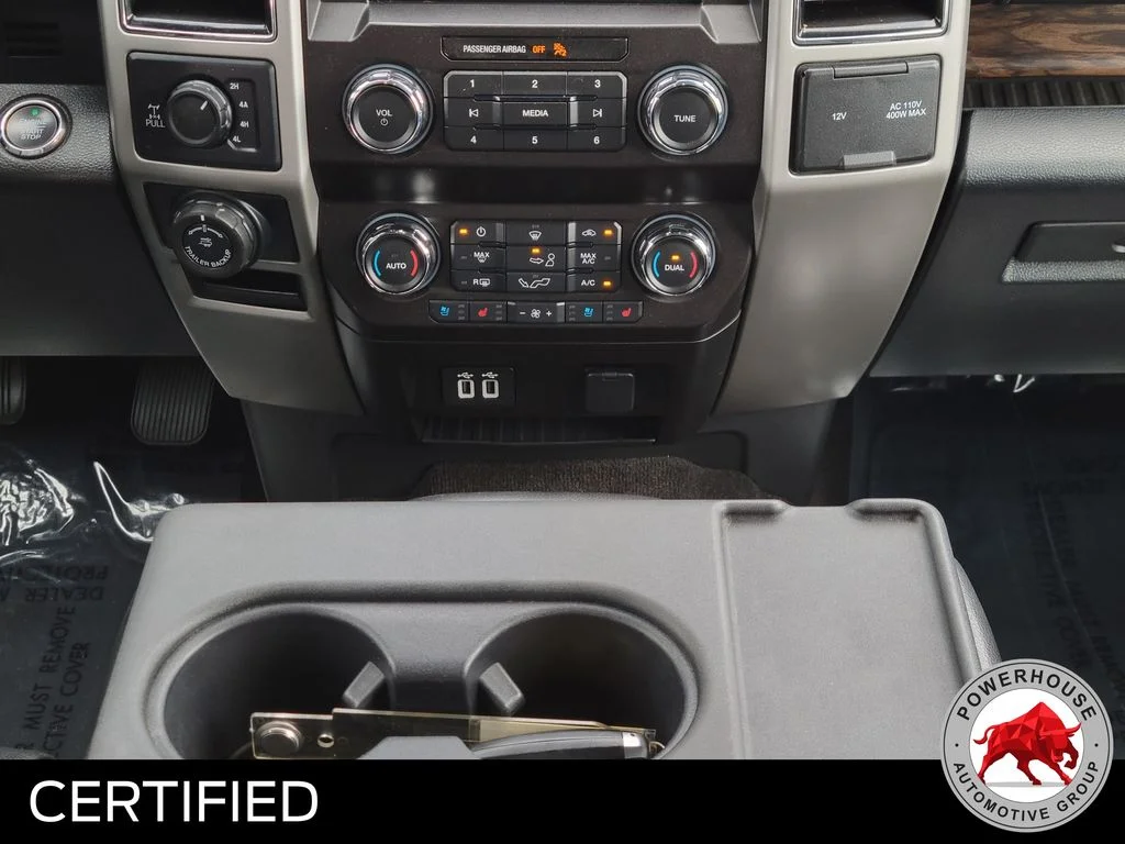 Used 2020 Silver Ford Lariat image 23