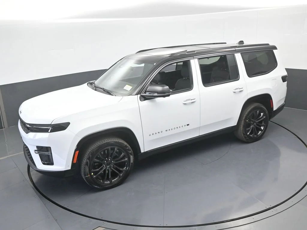 New 2026 Bright White Clearcoat Jeep Summit Obsidian image 47