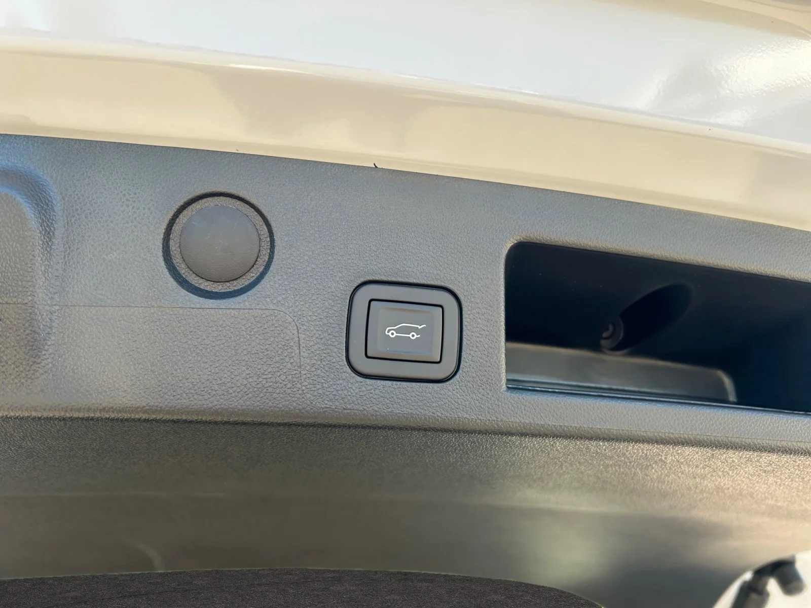 New 2027 Glacier White Tricoat GMC AWD Denali image 11