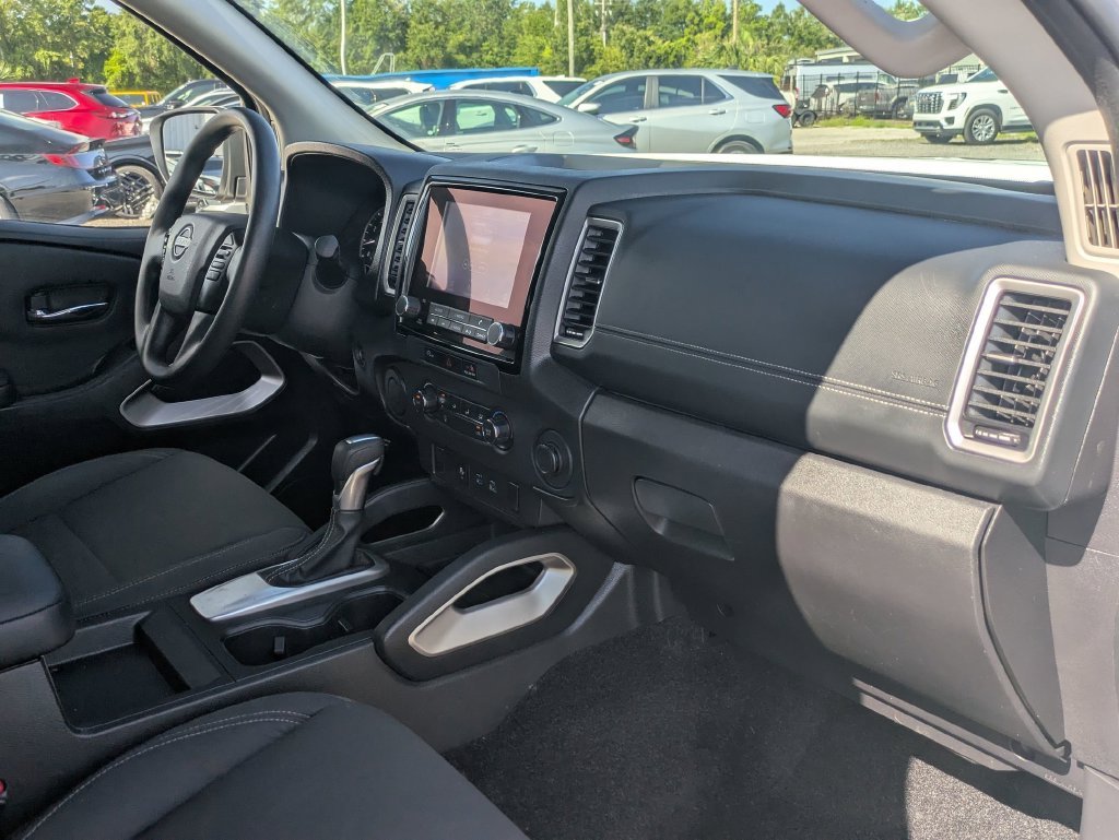Used 2024 White Nissan SV image 31