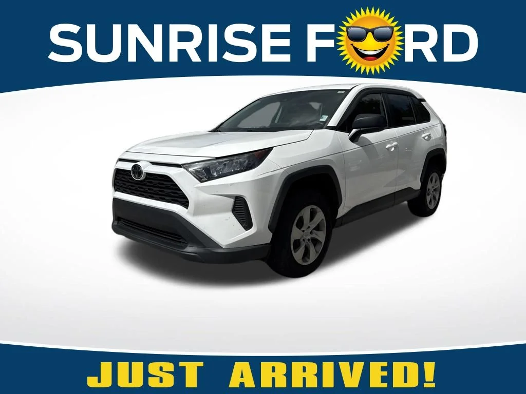 Certified Used 2022 White Toyota LE image 1