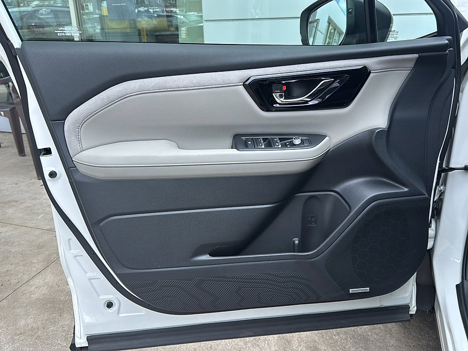Used 2025 Crystal White Pearl Subaru Limited Hybrid image 16