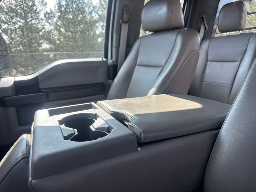 Used 2019 Oxford White Ford XL image 26