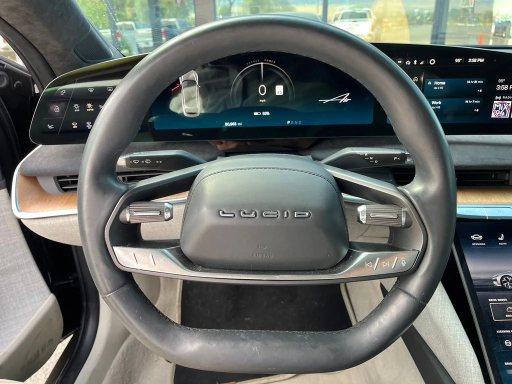 Used 2022  Lucid Grand Touring image 8