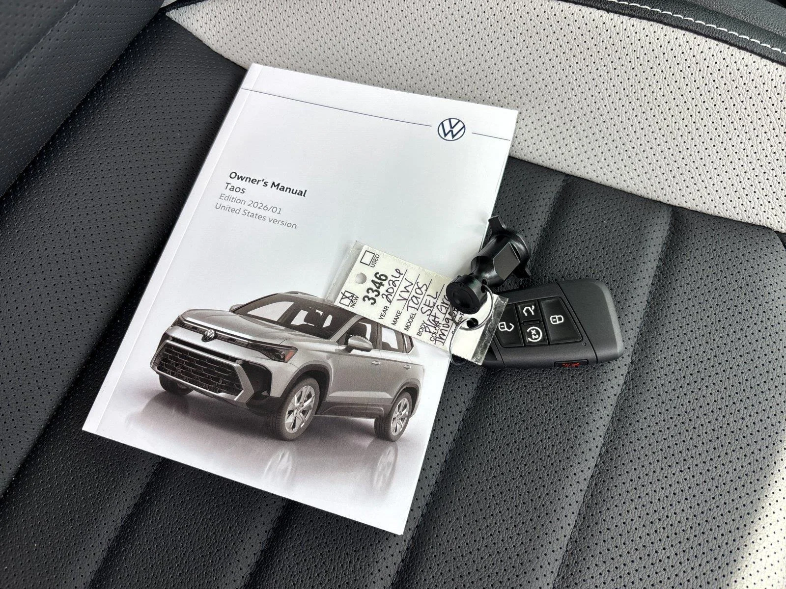 New 2026 Platinum Gray Metallic Volkswagen SEL image 42