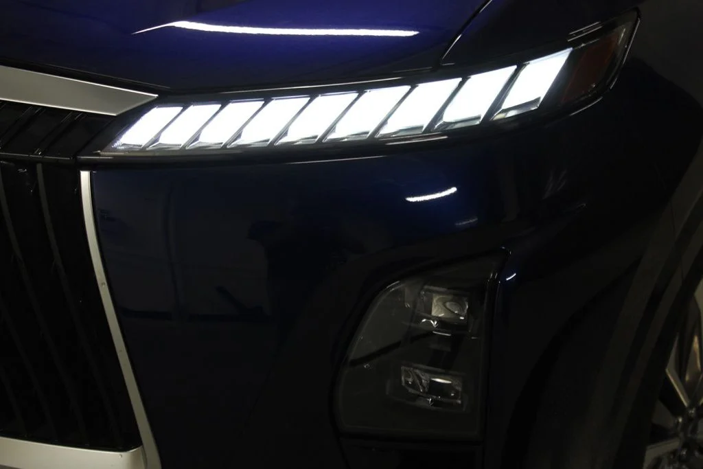 New 2025 GRAND BLUE INFINITI LUXE image 9