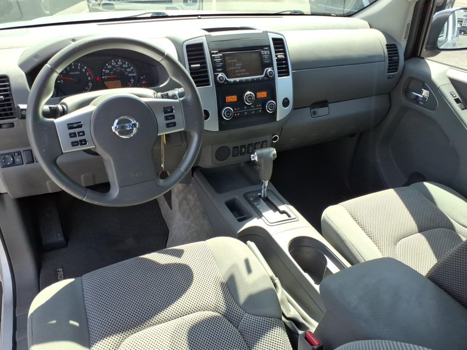 Used 2015 Brilliant Silver Nissan SV image 20