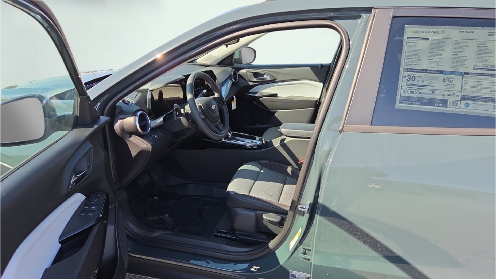 2026 Chevrolet Trax LT - Photo 35