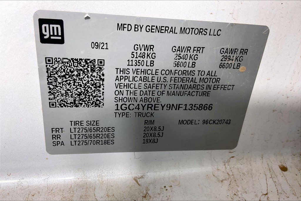 Used 2022 Beige Chevrolet High Country image 4