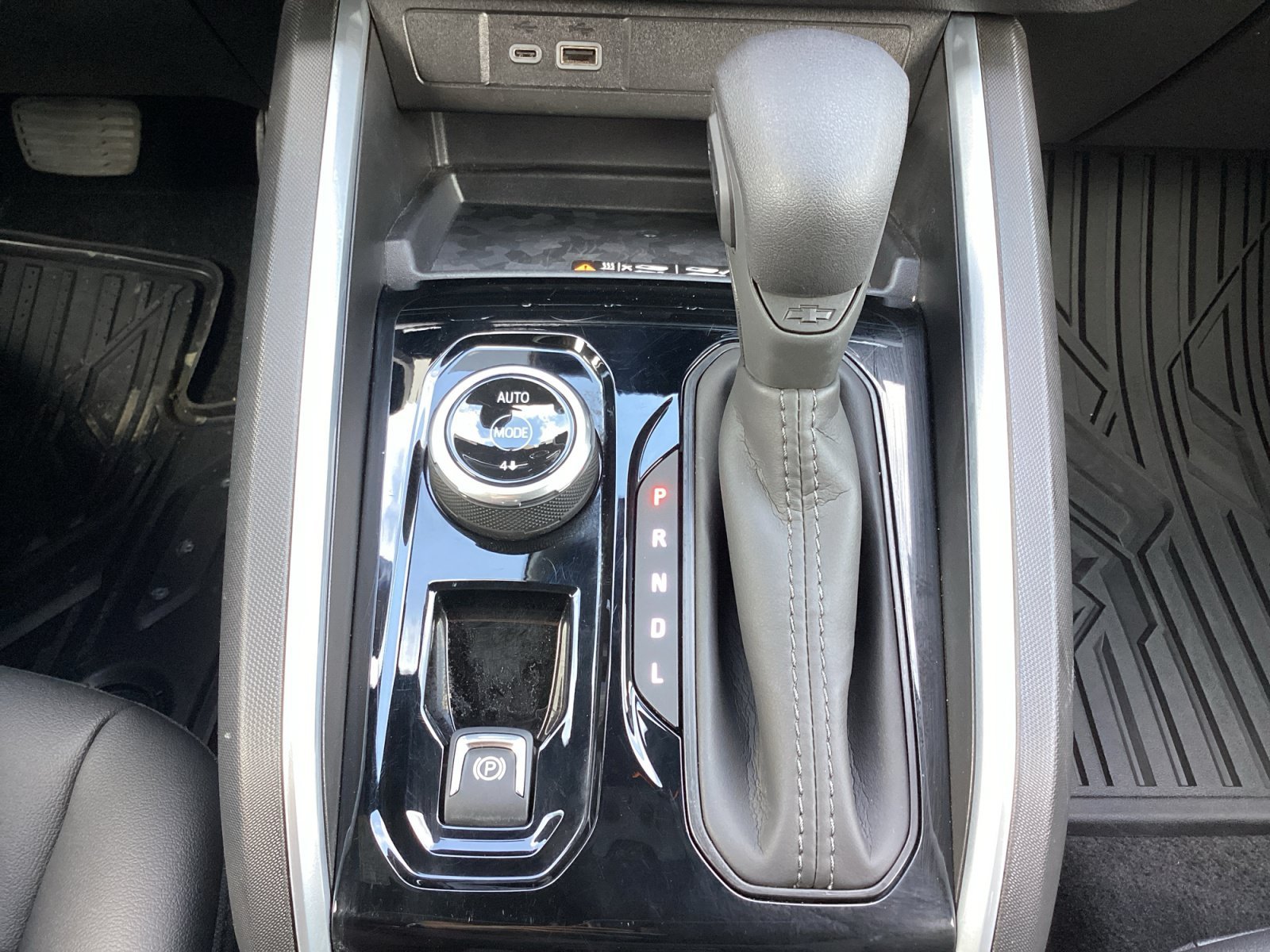 Used 2026 Sterling Gray Metallic Chevrolet Trail Boss image 23