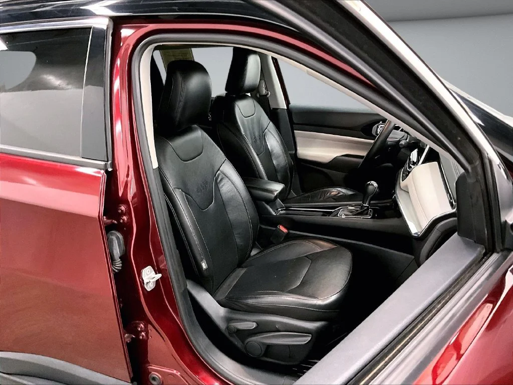 Used 2022 Red Jeep Limited image 30