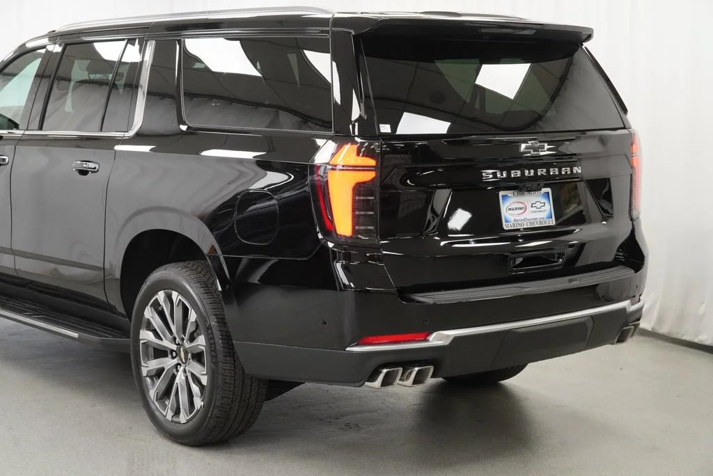 New 2026 Black Chevrolet High Country image 44