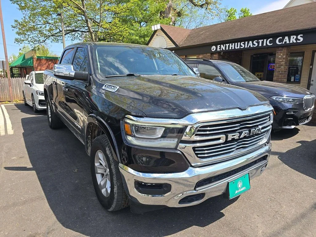 2022 RAM 1500 Laramie 4x4 Crew Cab 5'7's photo
