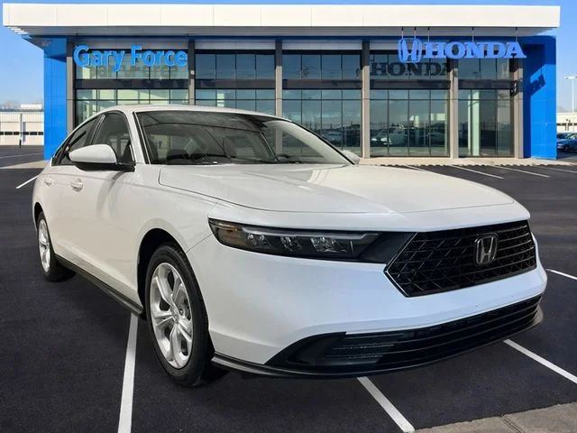 New 2026 Platinum White Pearl Honda LX image 8