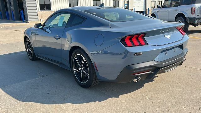 2025 Ford Mustang EcoBoost Fastback - Photo 5