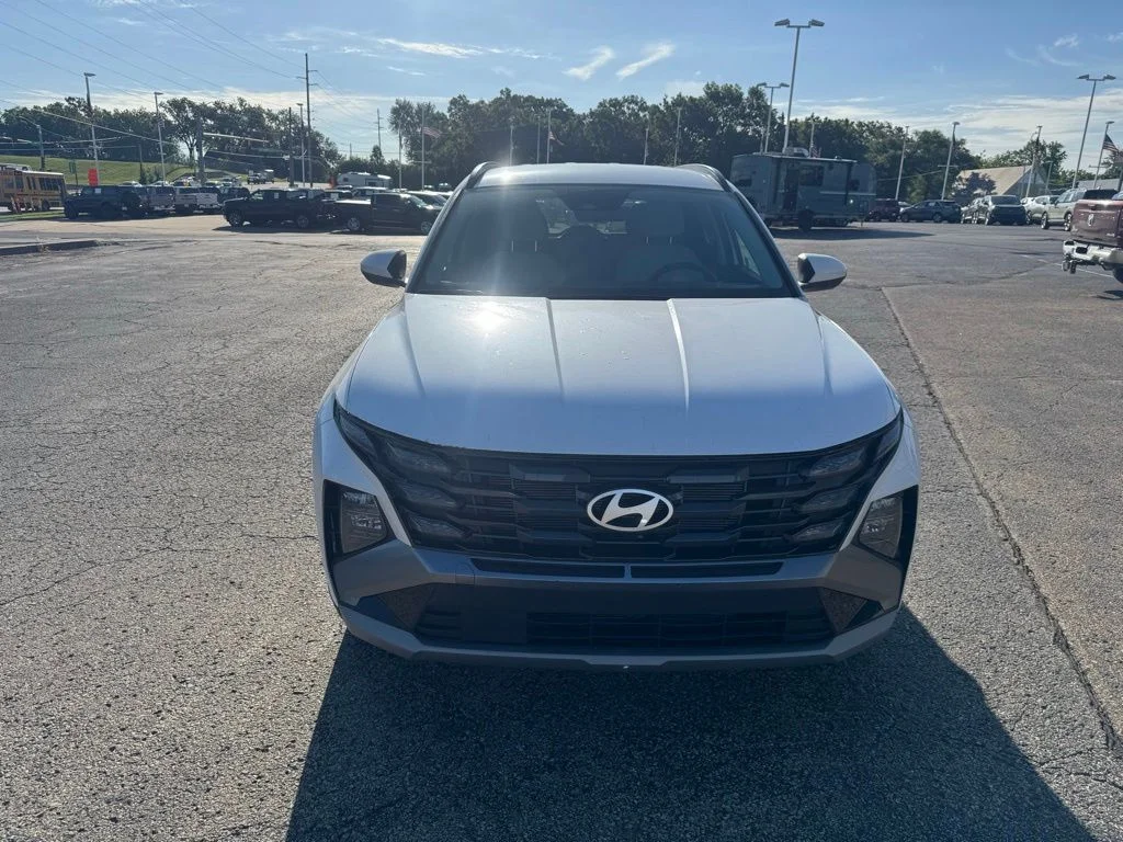 Used 2025 Hyundai Tucson SEL with VIN 3KMJB3DE9SE006621 for sale in Kansas City