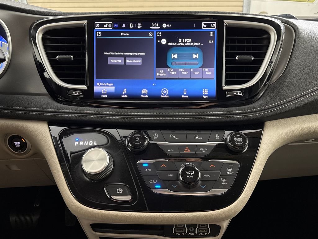 2022 Chrysler Pacifica Touring L - Photo 16