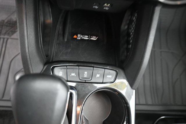 Used 2026 Summit White Chevrolet LT image 25