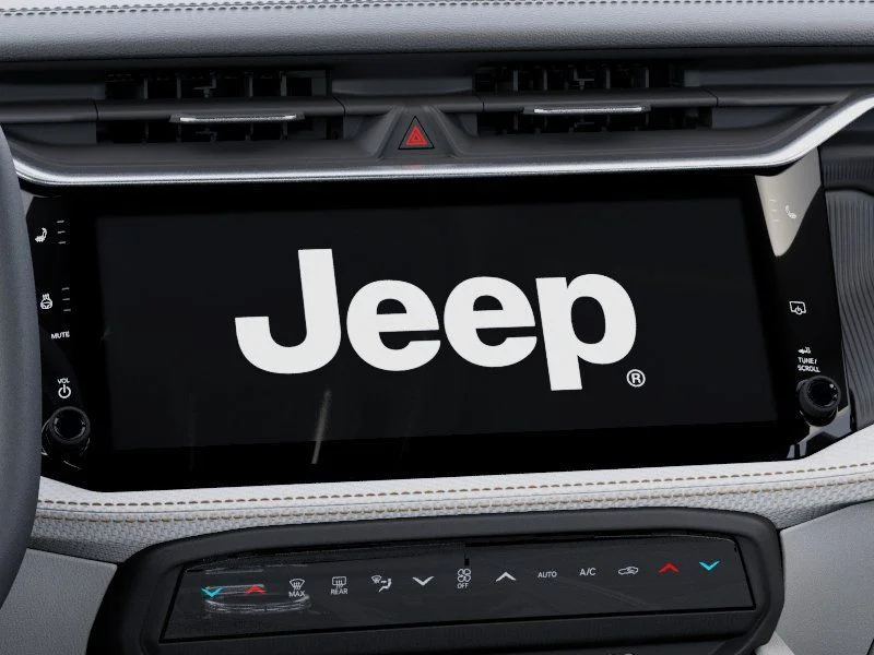 New 2026 Diamond Black Crystal Pearl-Coat Exterior Paint Jeep Overland image 18