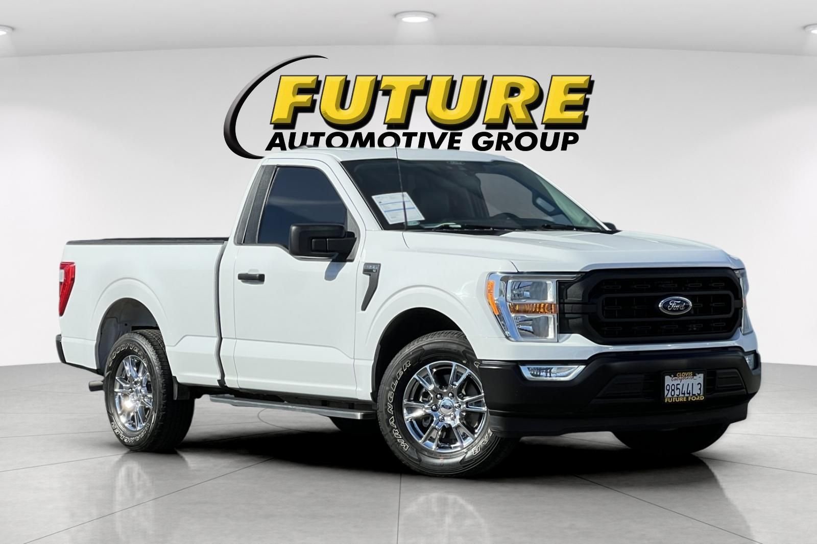 Used 2022 White Ford XL image 1