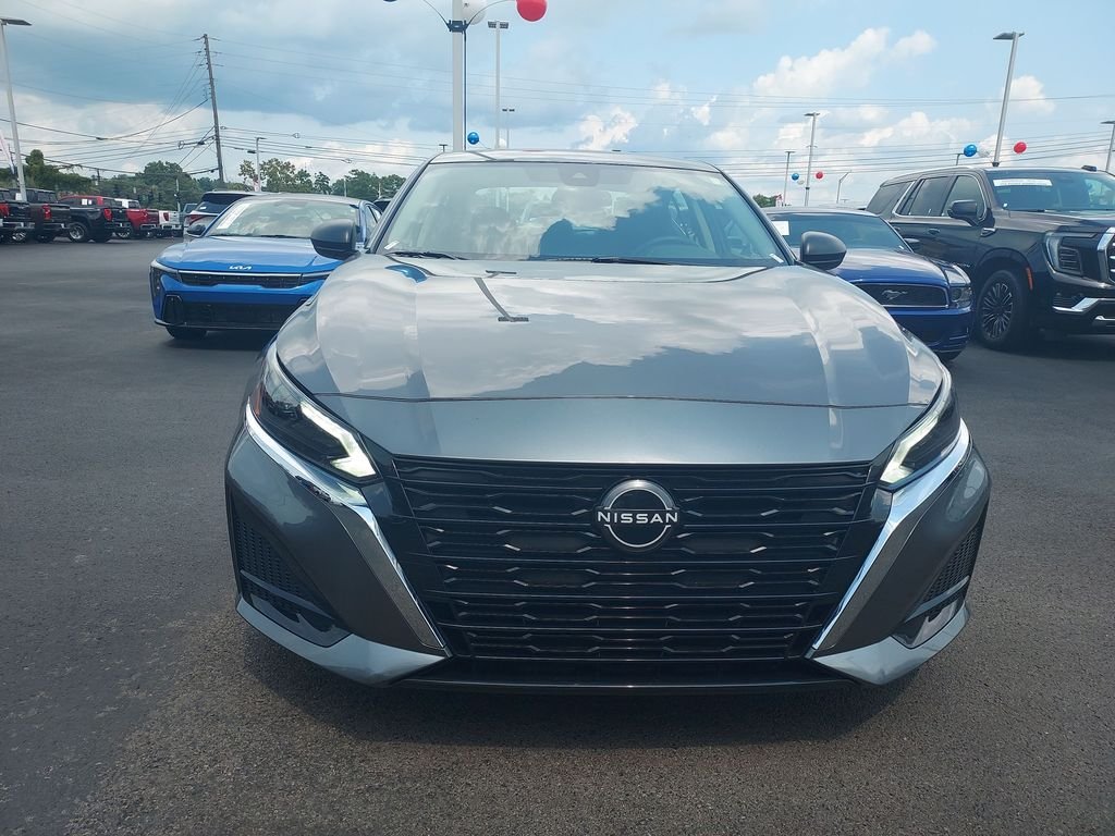 Used 2024 Gray Nissan 2.5 S image 8
