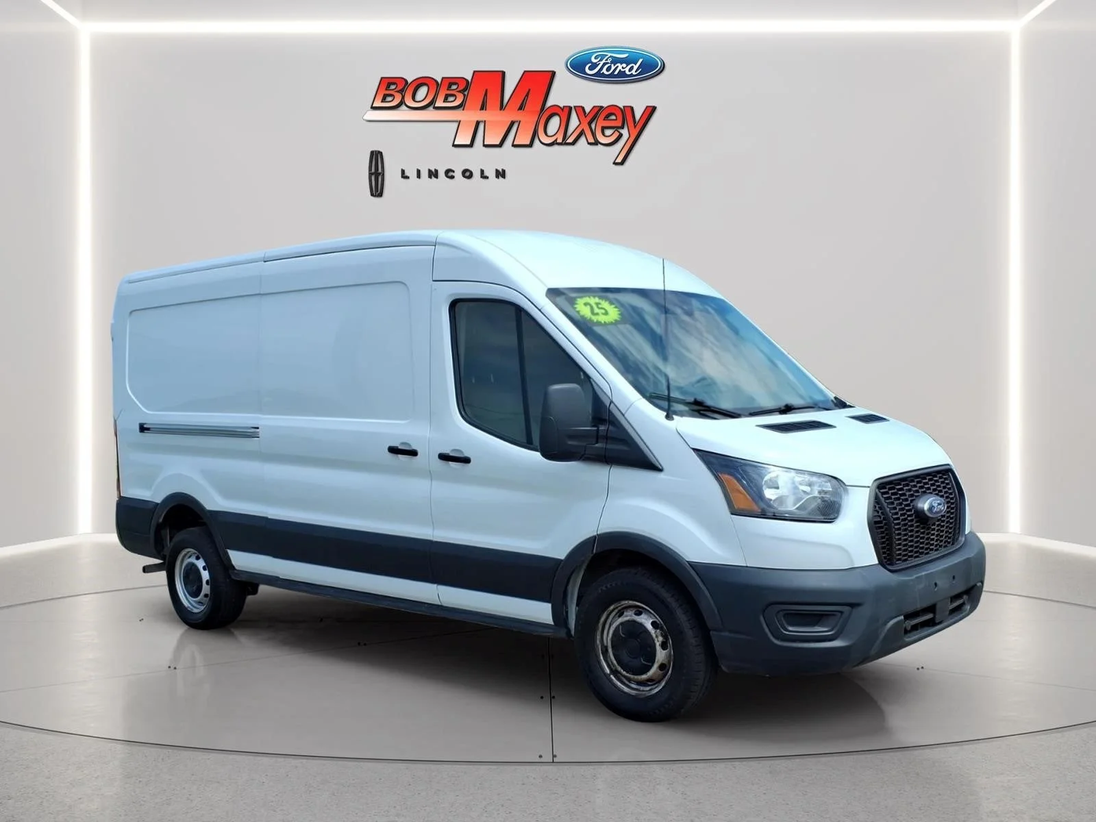 Used 2023 Oxford White Ford Base image 3